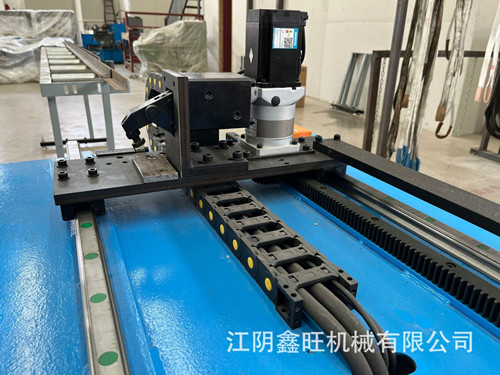 數控角鐵打孔機